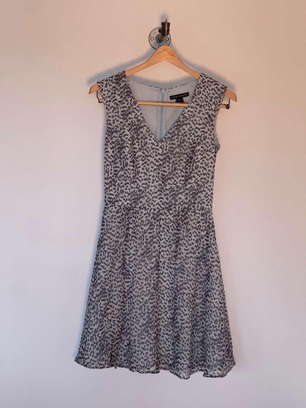 French Connection Gray Leopard Chiffon Dress Sz 2